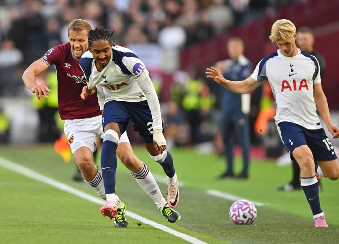 每体：德科在伦敦与多名经纪人会面，目的是了解市场动向（每体：德科赴伦敦约谈多位经纪人，旨在摸清转会市场风向）