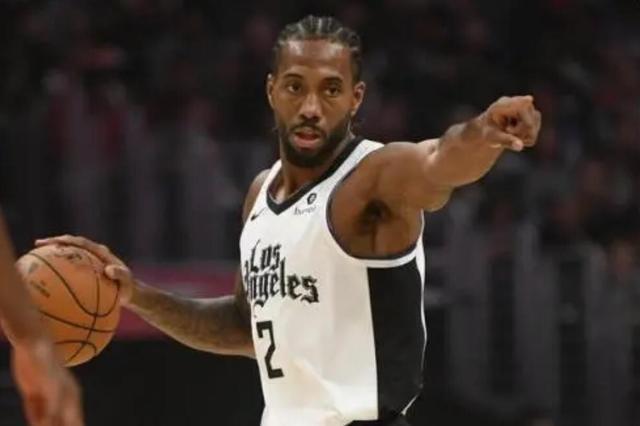 斯基拉：米兰要续约意U17国门隆戈尼，认为其是未来顶级球员（斯基拉：米兰计划续约意大利U17门将隆戈尼，视其为未来的顶级球员）