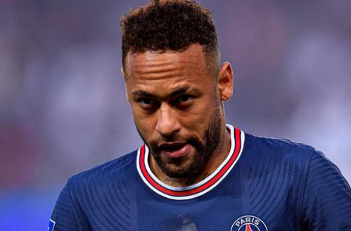 国安众将：第一个冠军很激动，感谢球迷，这个赛季不容易（国安将士：首冠振奋人心，感恩球迷，致敬艰难赛季）