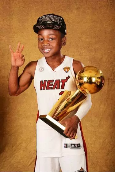 记者：恩昆库在冬窗的未来值得关注；米兰会和经纪人谈莱万（名记：恩昆库冬季转会动向值得留意，AC米兰将与莱万经纪人会面）